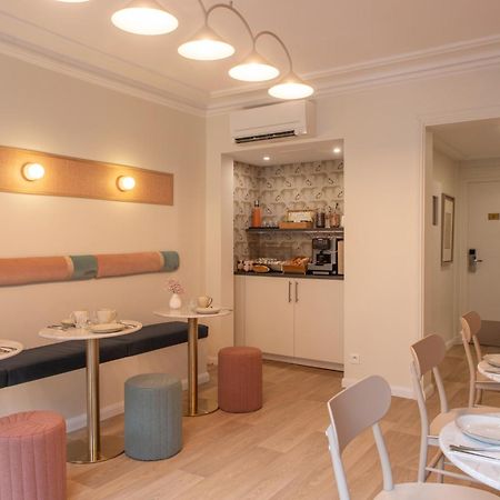 Hotel Avama Prony Париж Екстер'єр фото