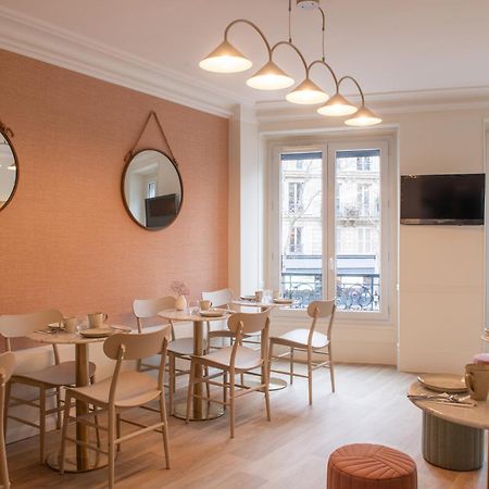 Hotel Avama Prony Париж Екстер'єр фото